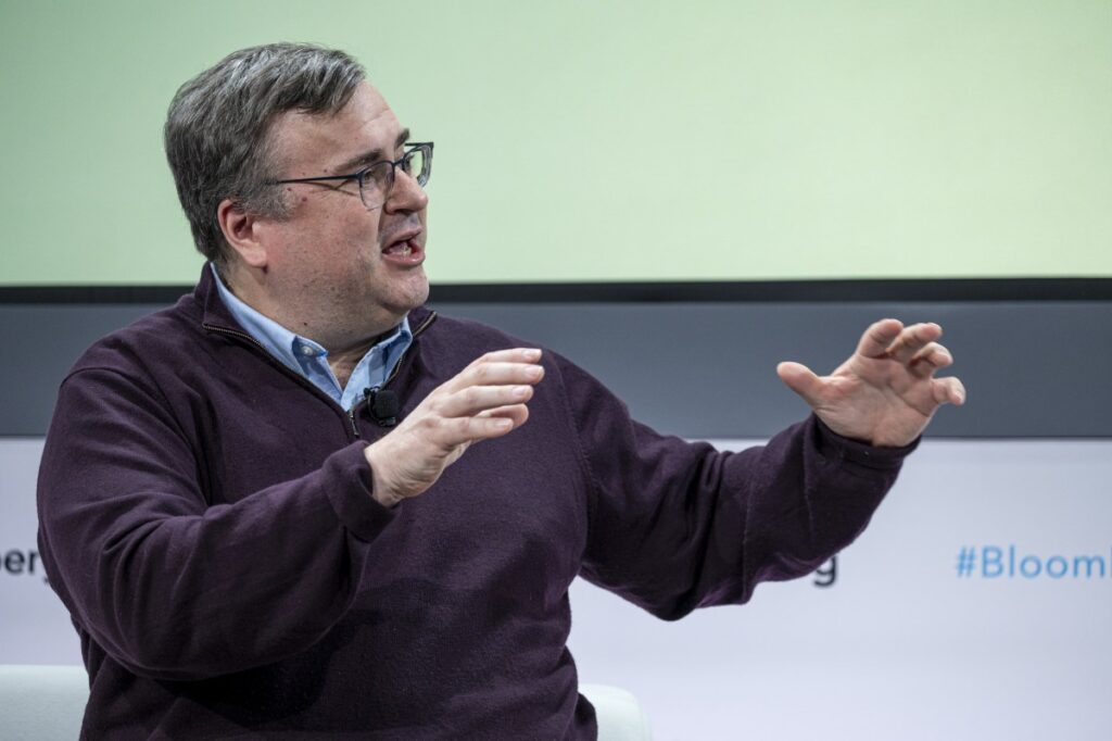 Reid Hoffman is leaving Microsoft’s board to go ‘founder mode’ with startup Manus | TechCrunch