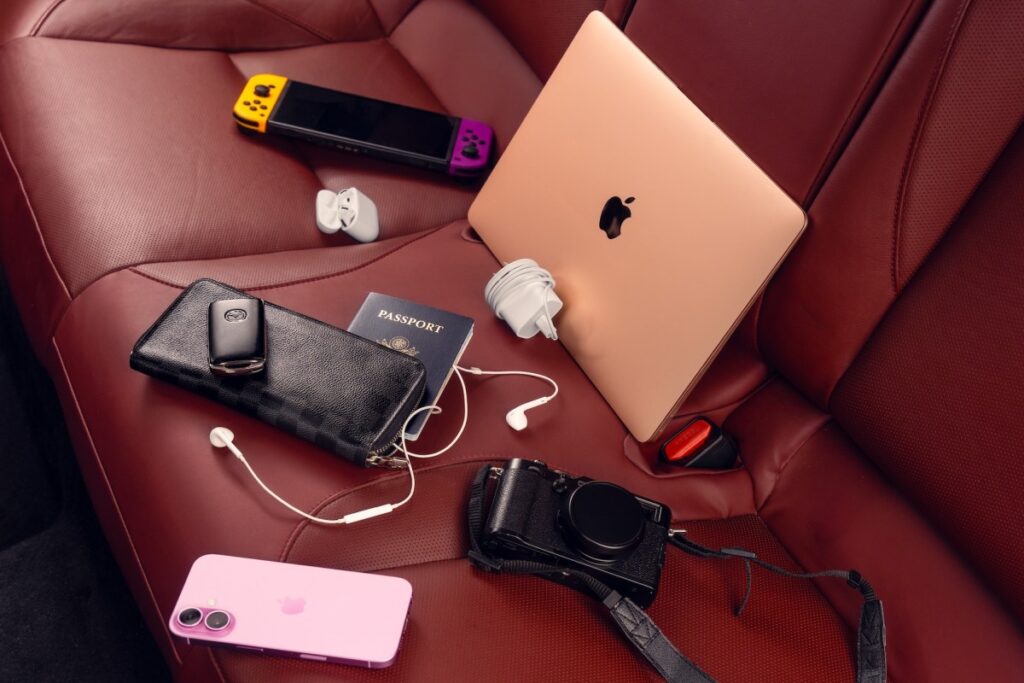 Squishmallows, dentures, and an ‘I Heart Hot Dads’ bag: Uber has found thousands of items left in robotaxis | TechCrunch