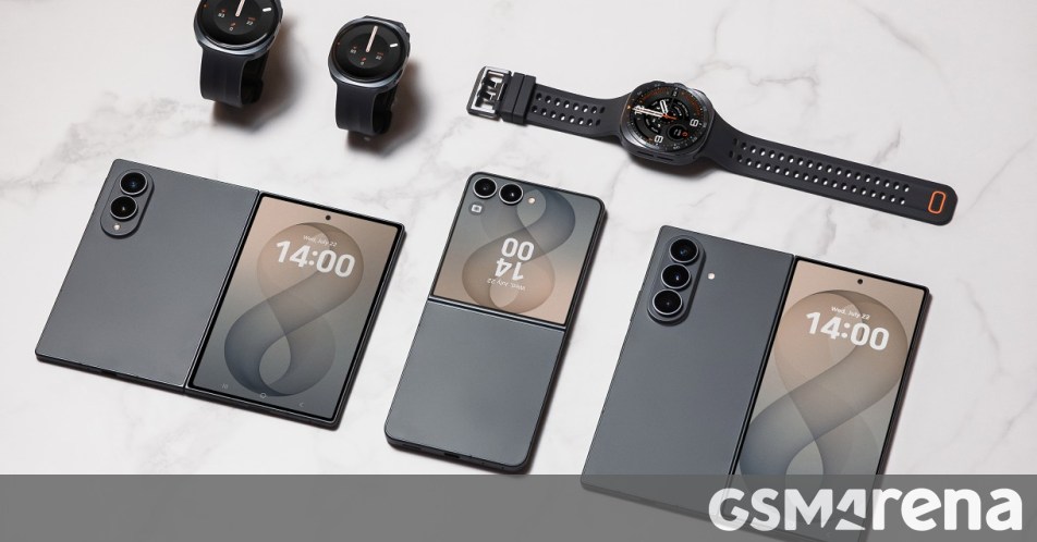 T-Mobile and AT&T offer the Galaxy Z Fold8 for free, Z Fold8 Ultra for $200